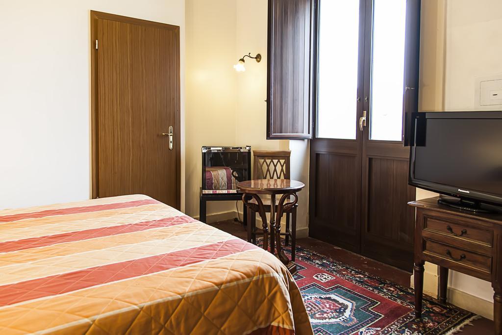 Antico Belvedere B&B Lecce Phòng bức ảnh